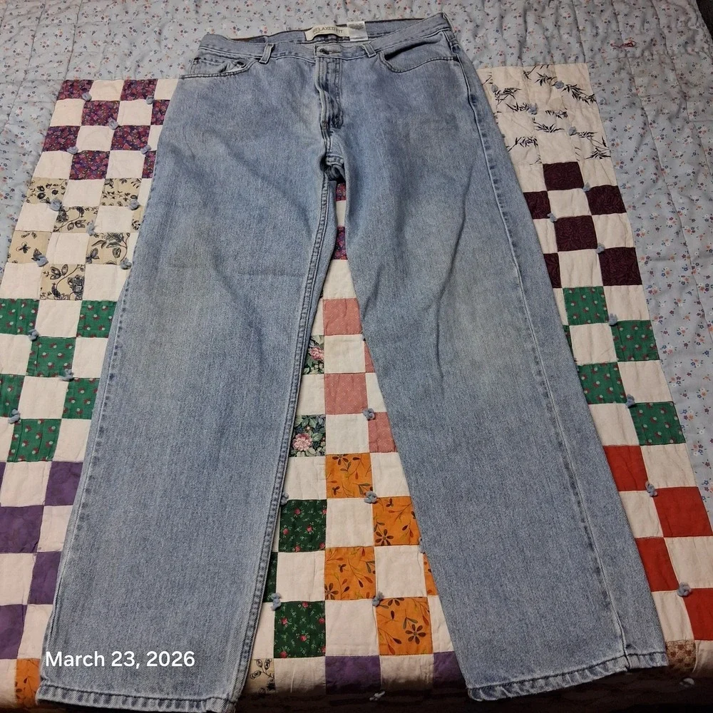 Vintage 2004 Levis 550 Blue Jeans‎ Size 36x34 Relaxed Fit Made in USA Y2K 90s